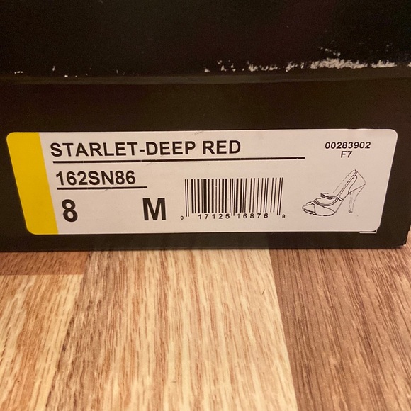 Heels - Picture 2 of 7